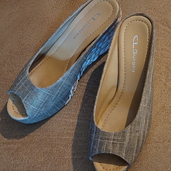 Women's shoes - Picture 1 of 4